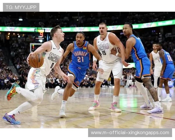 NBA球队加强球员对位模拟训练,稳定性提升